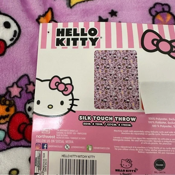 💥 Hello Kitty Halloween Throw Blanket - Picture 4 of 4